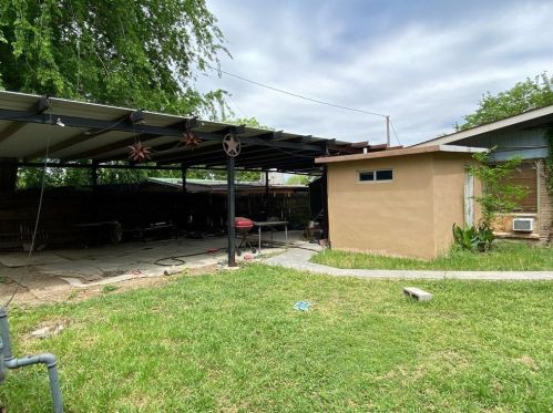 1816 Belt Line Rd, Carrollton, TX 75006-6106