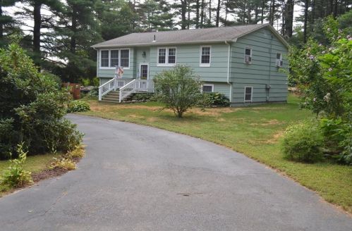67 Whitman Rd, Coventry, RI 02816-5036