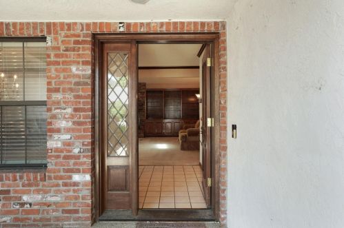 2348 Eilers Ln, Lodi, CA 95242-9112