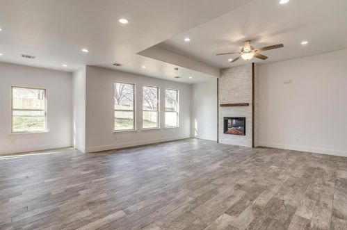 209 Lochness Ln, Fort Worth TX  76126-3212 exterior