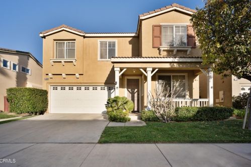2704 Tolstoy Pl, Oxnard, CA 93033-3950