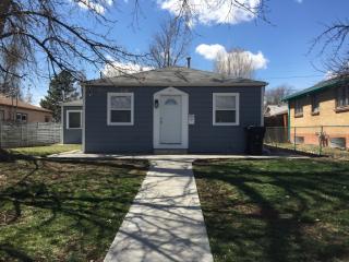 315 Irving St, Denver CO  80219-1427 exterior