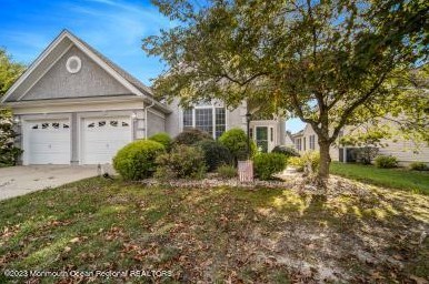 11 Long Bay Rd, Jackson Twp, NJ 08527-2661