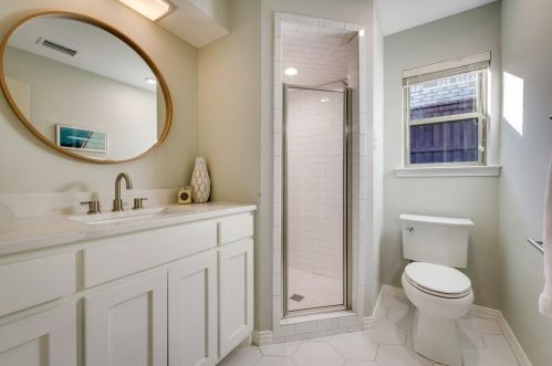 9672 Atherton Dr, Dallas TX  75243-6135 exterior