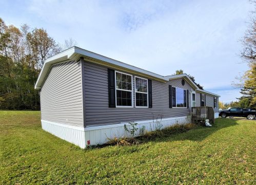 114 Presque Isle Rd, Mars Hill, ME 04758-3417