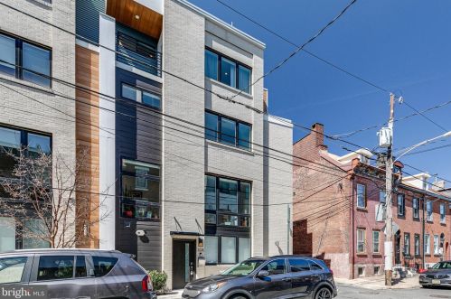 608 4th St, Philadelphia, PA 19147-1525