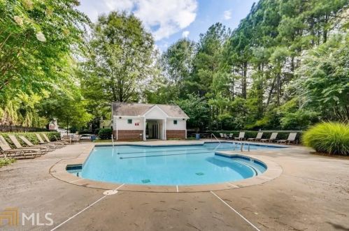 206 Spg Hts Ln, Smyrna GA  30080-3792 exterior