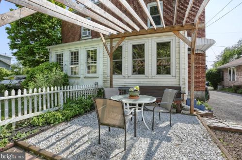 13 Montrose Ave, Lancaster PA  17603-6659 exterior