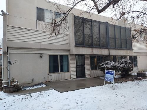 2330 Troy St, Denver CO  80014-1950 exterior