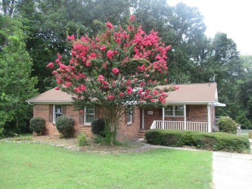 1011 Northside Dr, Greenwood, SC 29649-9234