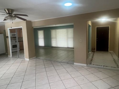 210 Wake Forest Dr, Warner Robins, GA 31093-1031