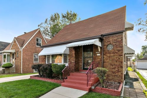 10724 Sangamon St, Chicago, IL 60643-3826