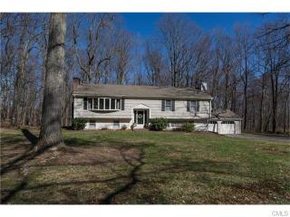 36 Belle Vale St, Upper Stepney, CT 06468-1527