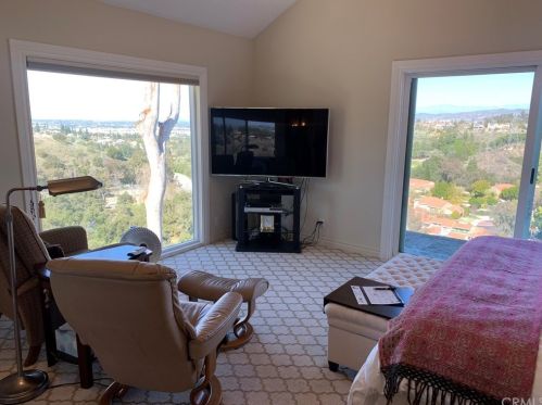 771 Fairway Ln, Anaheim CA  92807-4802 exterior