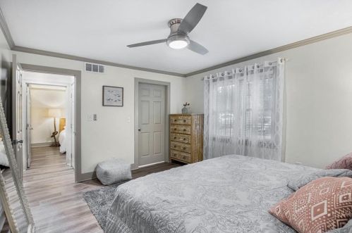 178 Barone Pl, Atlanta GA  30327-1073 exterior