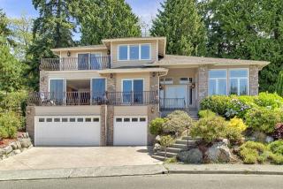 5019 Nichols Pl, Everett, WA 98203-1558