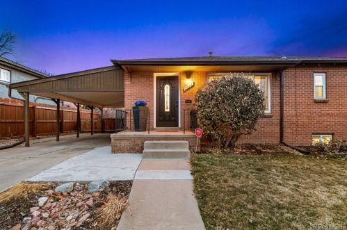 2073 Wolcott Ct, Denver, CO 80219-5040
