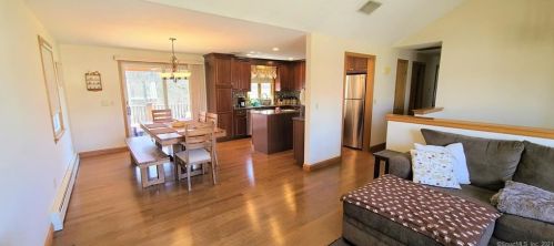 56 Winding Meadow Dr, Kensington, CT 06037-2269