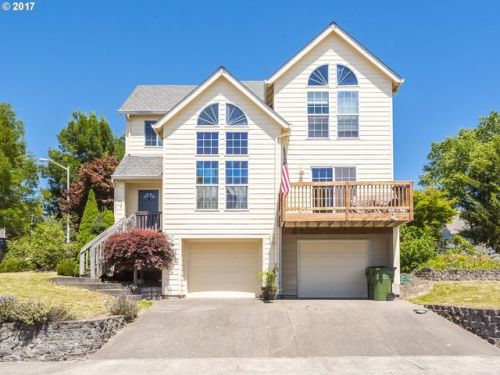 1201 Alexandra Dr, Newberg, OR 97132-8619