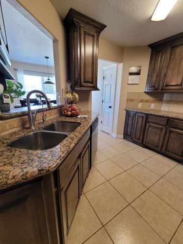 6114 Fox Ridge Dr, Angleton TX 77515-2512 exterior