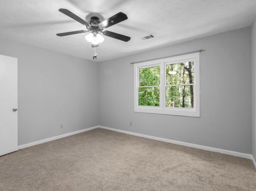 3890 Sundowner Ct, Conyers GA  30094-3870 exterior