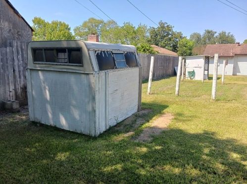 1220 San Felipe St, Angleton TX 77515-5405 exterior