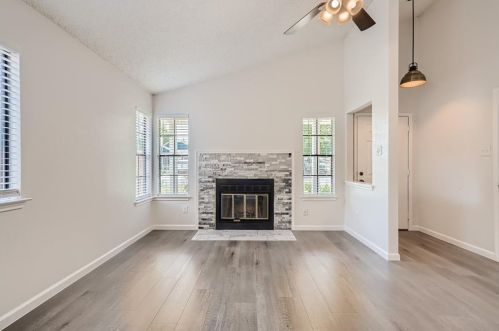 718 Dulwich St, Austin TX  78748-6513 exterior