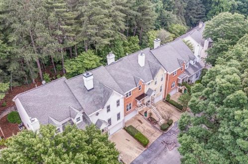 10 Frst Rdg Ct, Atlanta GA  30350-1802 exterior