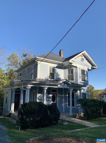 294 Main St, Bybee, VA 22963-4144