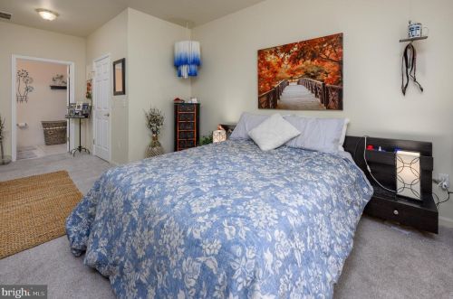 31 Kyle Way, Trenton NJ 08628-2525 exterior