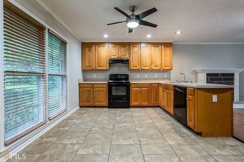 192 Greenbriar Ct, Conyers GA  30094-4214 exterior