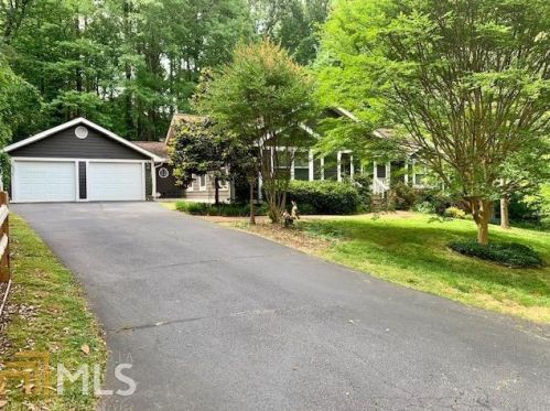 303 Springwood Dr, Clarkesville, GA 30523-5783
