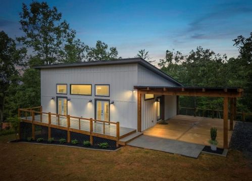 1362 Crossroads Church Rd, Ellijay, GA 30540-0052