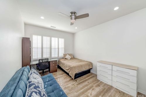 37 Deergrass, Irvine CA  92618-2246 exterior