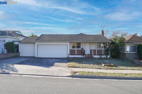4091 Meadowview Dr, Hayward, CA 94546-4634