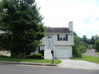 5656 Norman Ct, Atlanta, GA 30349-6975