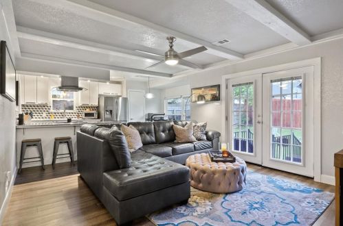 2517 Briarcliff Dr, Irving TX  75062-3213 exterior