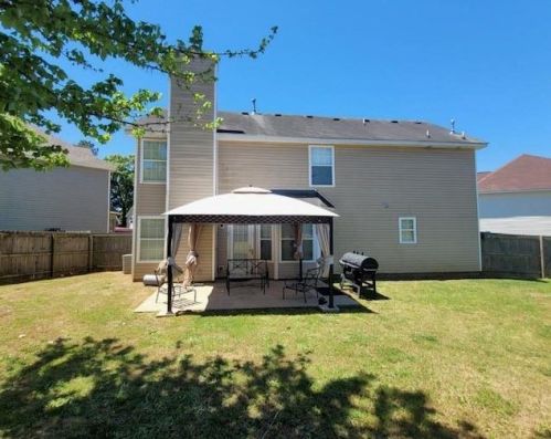 100 Kentwood Springs Dr, Hampton, GA 30228-5965