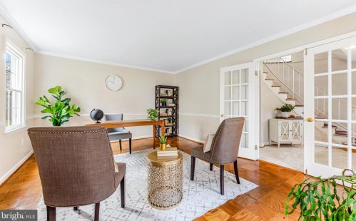 5006 Ten Mills Rd, Columbia MD 21044-1527 exterior