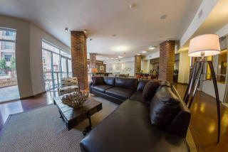 811 11th St, Austin TX  78702-2009 exterior