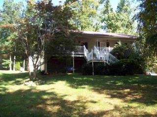 146 Woodgate Dr, Cleveland, TN 37323-8223