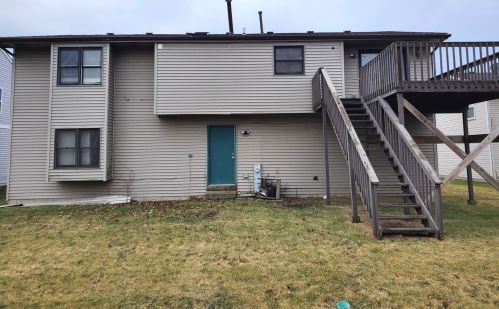 209 Pheasant Run Rd, Joliet, IL 60433-3238
