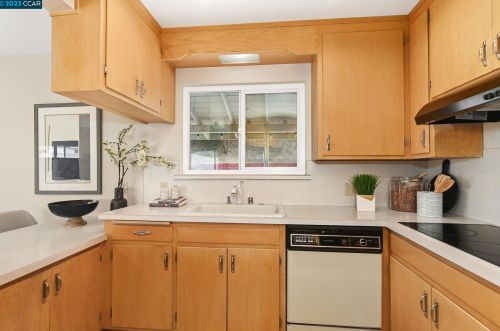 726 Ulfinian Way, Pacheco, CA 94553-2773