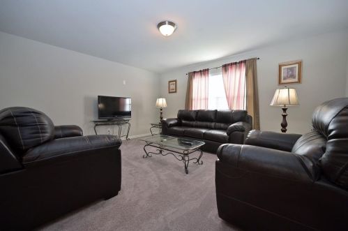 1544 Chama Dr, Fort Worth TX  76119-2666 exterior