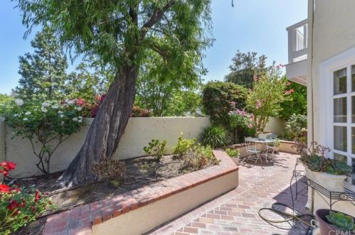 15 Sunrise, Irvine CA  92603-3719 exterior