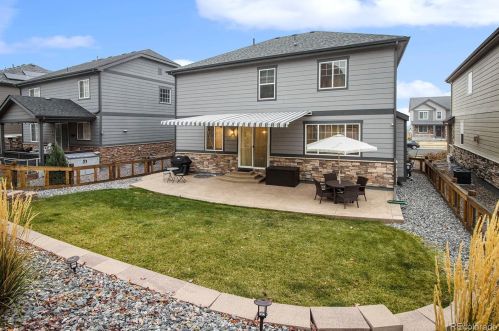 7351 Old Hammer Way, Aurora CO  80016-6115 exterior