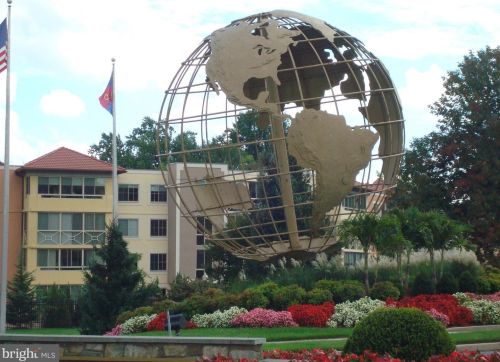 15115 Interlachen Dr, Silver Spring MD 20906-5636 exterior