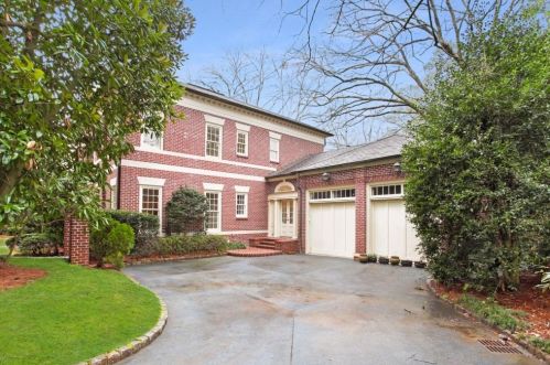 2938 Habersham Way, Atlanta GA  30305-2800 exterior