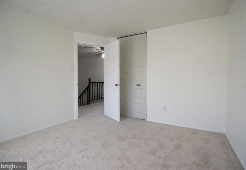 7319 Glendower Ct, Springfield VA  22153-1115 exterior