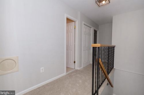 7099 Game Lord Dr, Springfield VA  22153-1312 exterior